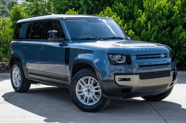 2026 Land Rover Defender - Image 2