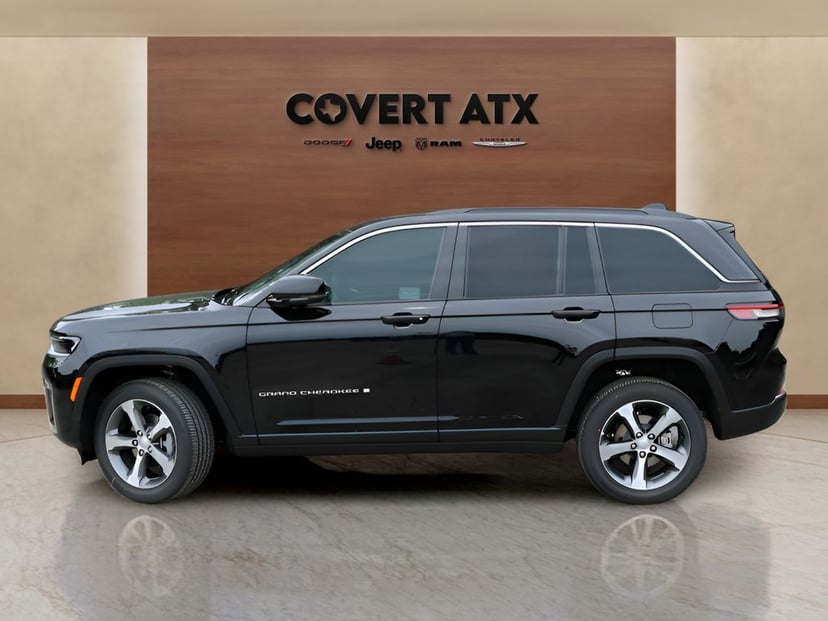 2026 Jeep Grand Cherokee - Image 2
