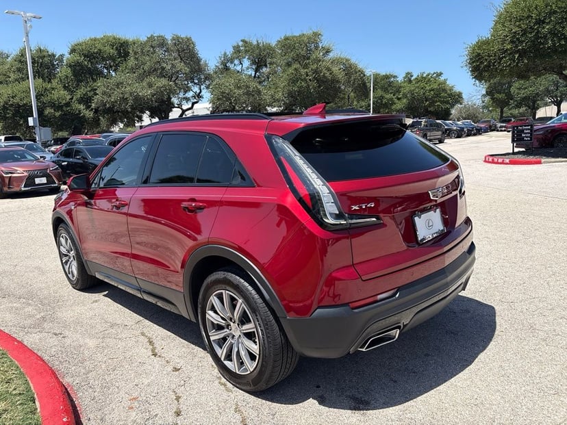 2019 Cadillac XT4 - Image 2