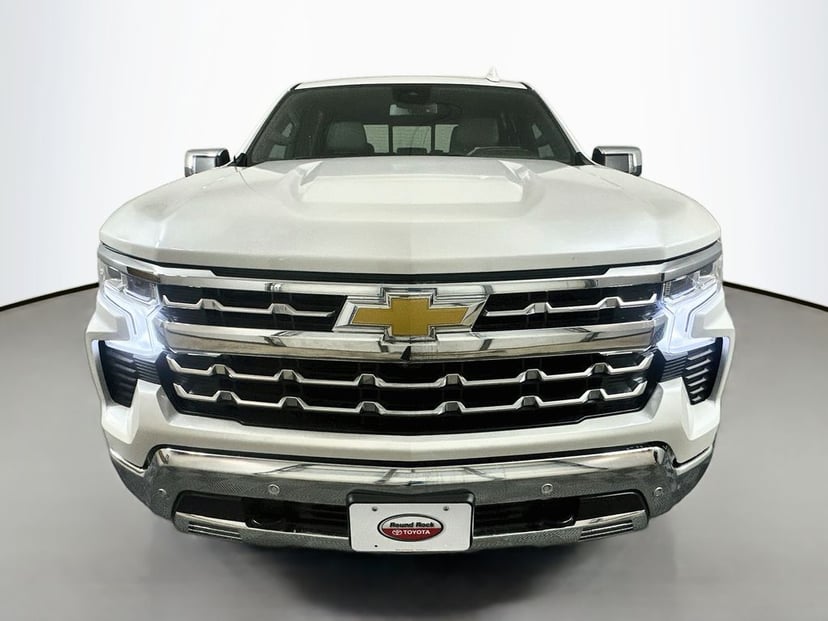 2023 Chevrolet Silverado 1500 - Image 2