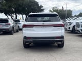2027 Buick Enclave - Preview 7