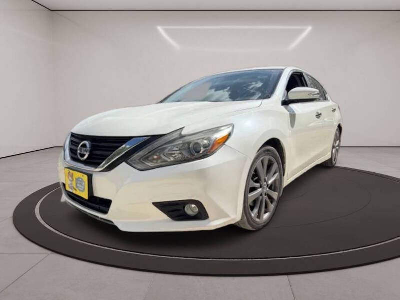2018 Nissan Altima - Image 1