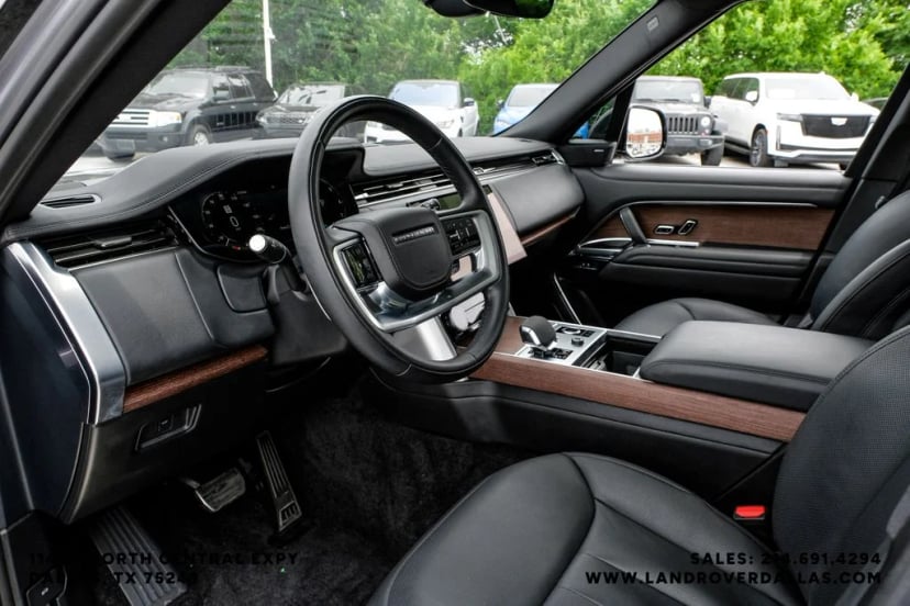 2023 Land Rover Range Rover - Image 2