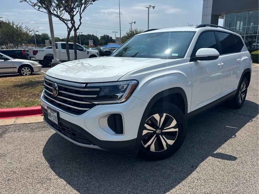 2025 Volkswagen Atlas - Image 1