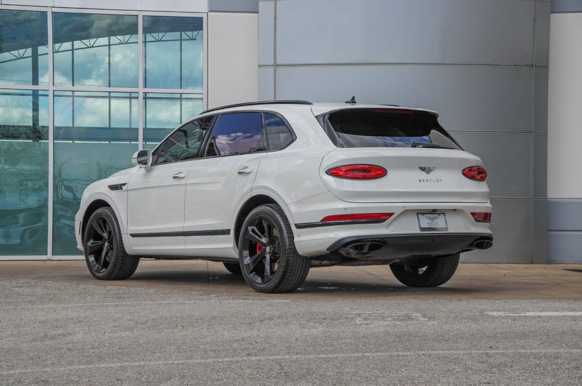 2023 Bentley Bentayga - Image 2