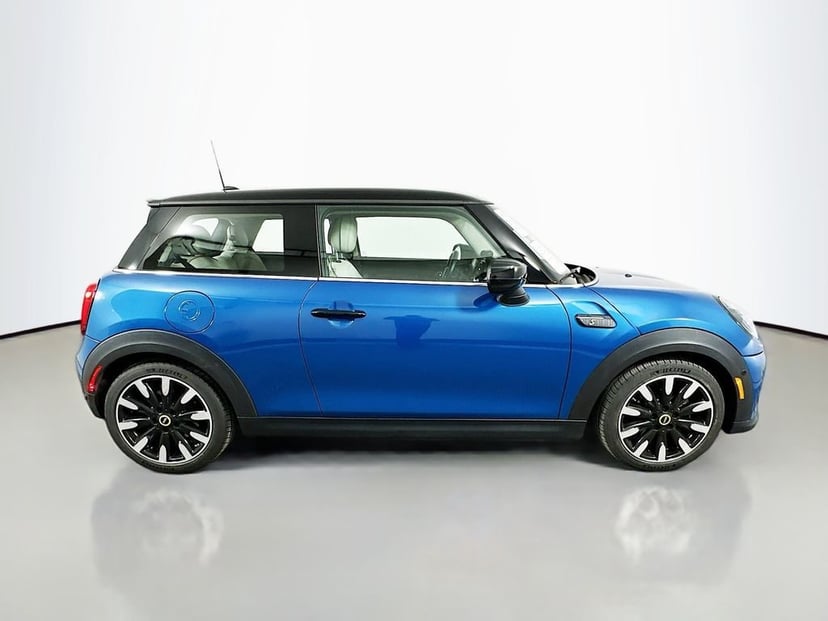 2023 MINI Cooper SE Electric Signature Plus 2D Hatchback Blue - Image 2