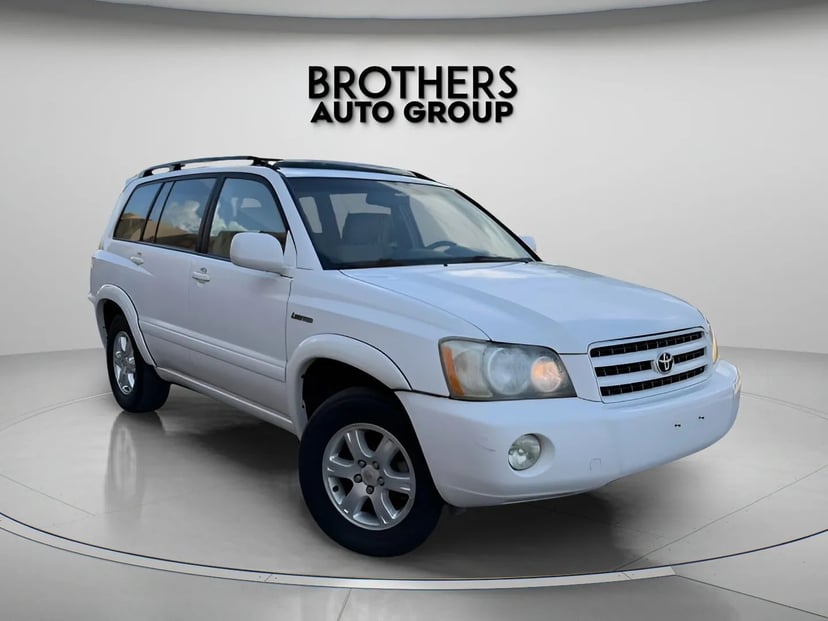 2002 Toyota Highlander - Image 2