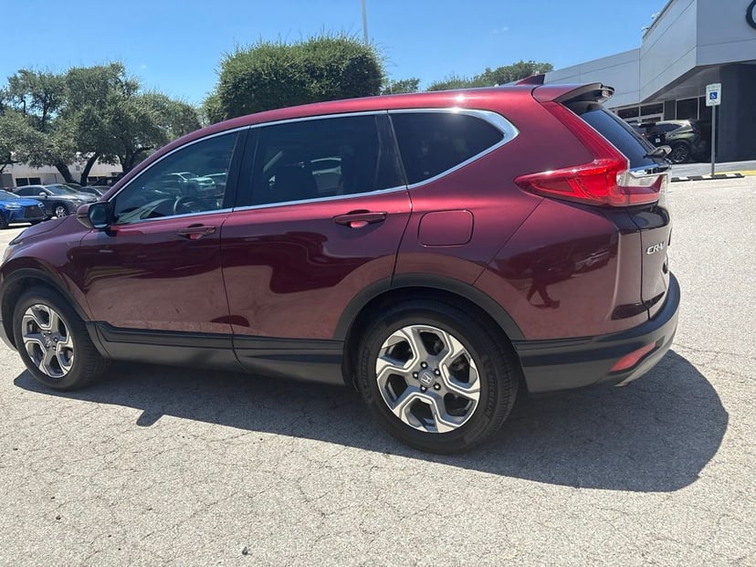 2017 Honda CR-V - Image 2