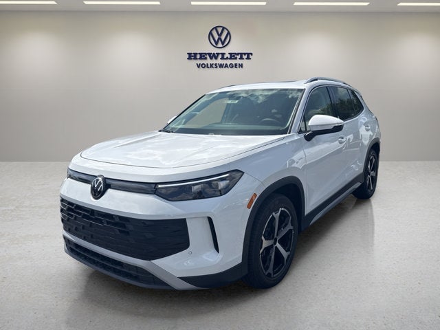 2026 Volkswagen Tiguan - Image 1