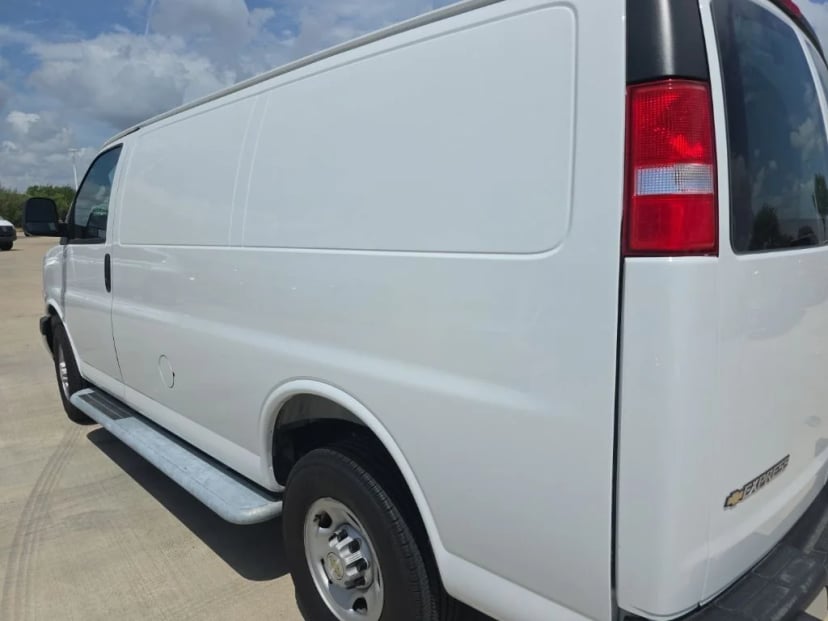 2025 Chevrolet Express - Image 2