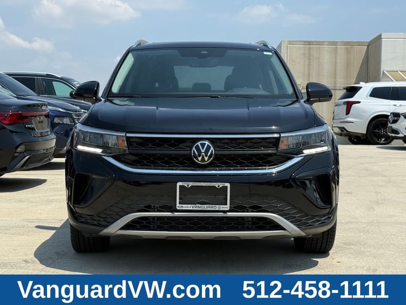 2024 Volkswagen Taos - Image 3