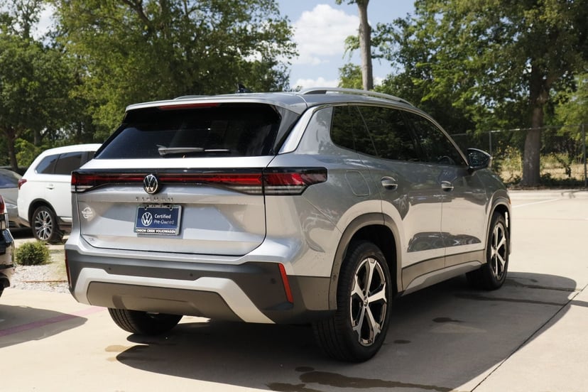 2025 Volkswagen Tiguan - Image 3