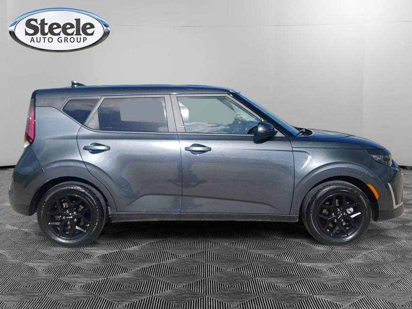 2023 Kia Soul - Image 3