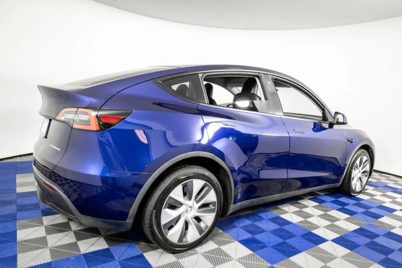2023 Tesla Model Y - Image 3