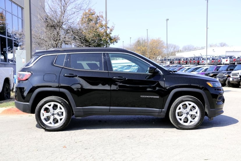 2026 Jeep Compass - Image 1