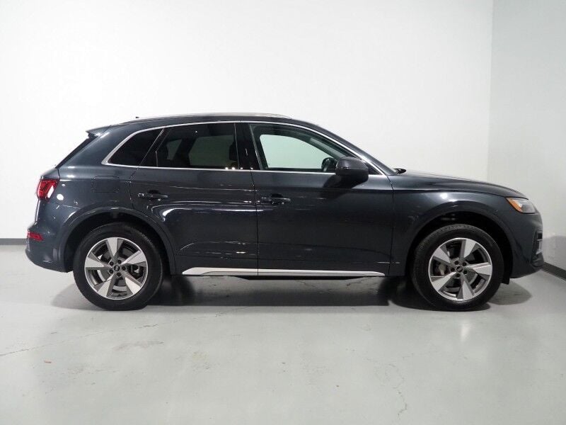 2023 Audi Q5 Premium 40 TFSI Quattro - Image 2