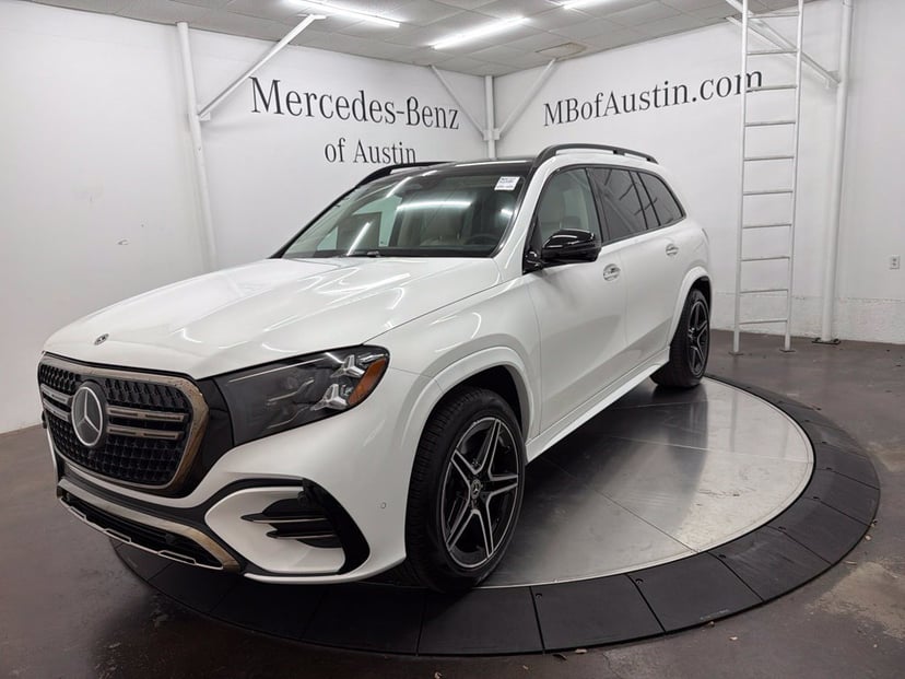 2027 Mercedes-Benz GLS - Image 1