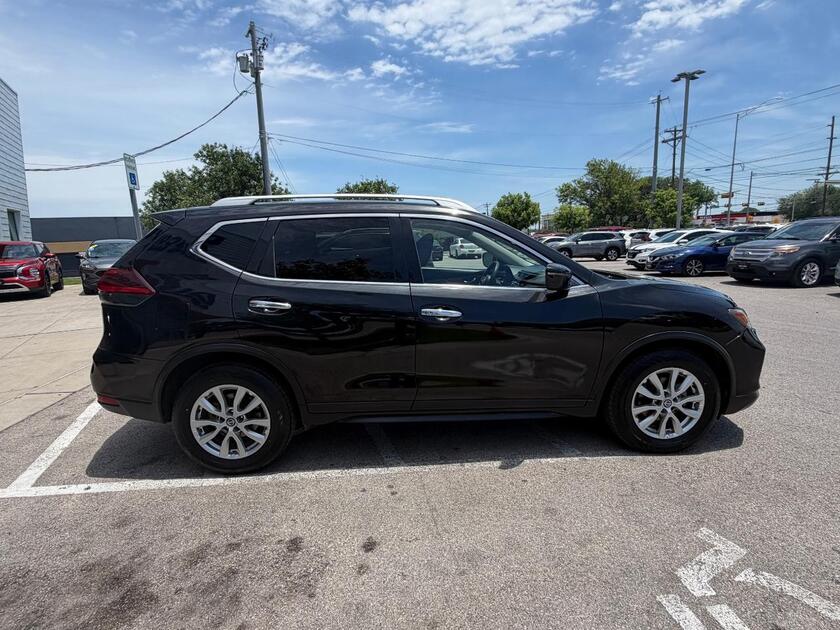 2020 Nissan Rogue - Image 3