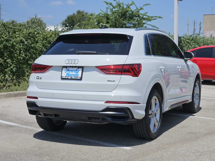 2022 Audi Q3 - Image 3