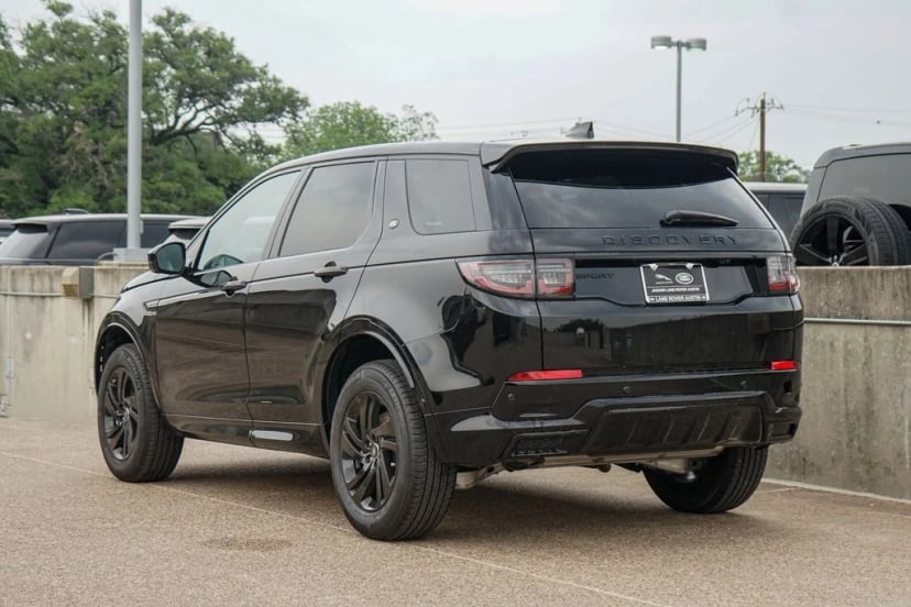 2026 Land Rover Discovery Sport - Image 2
