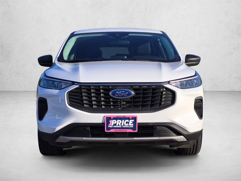 2024 Ford Escape - Image 3