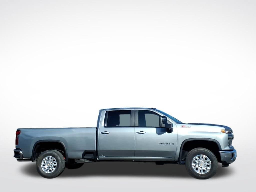 2026 Chevrolet Silverado 3500 HD - Image 1