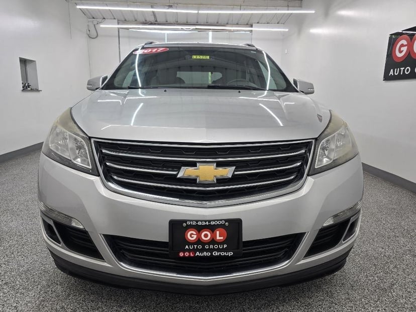 2017 Chevrolet Traverse - Image 3