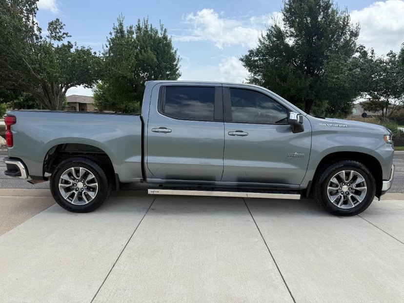 2019 Chevrolet Silverado 1500 - Image 3