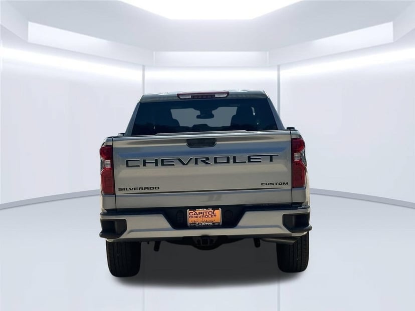 2026 Chevrolet Silverado 1500 - Image 2