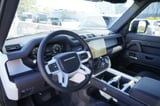 2026 Land Rover Defender - Preview 9