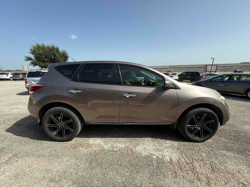 2011 Nissan Murano - Image 1