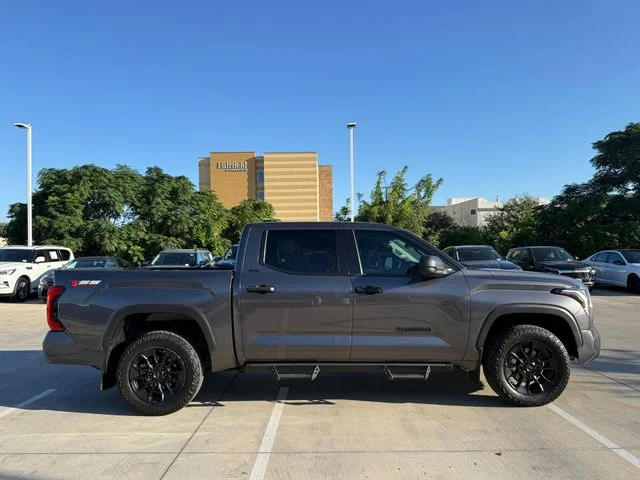 2022 Toyota Tundra - Image 3