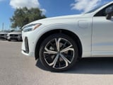 2025 Volvo XC60 - Preview 8