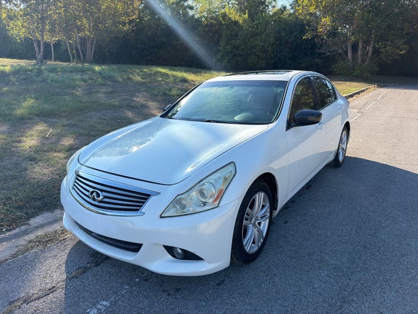 2012 INFINITI G37 - Image 1