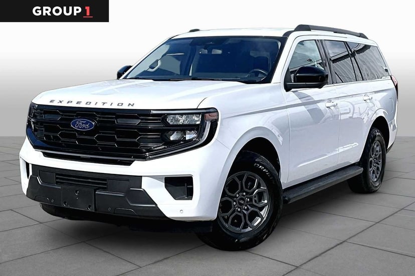 2025 Ford Expedition - Image 3