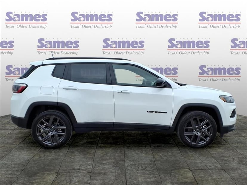 2026 Jeep Compass - Image 3