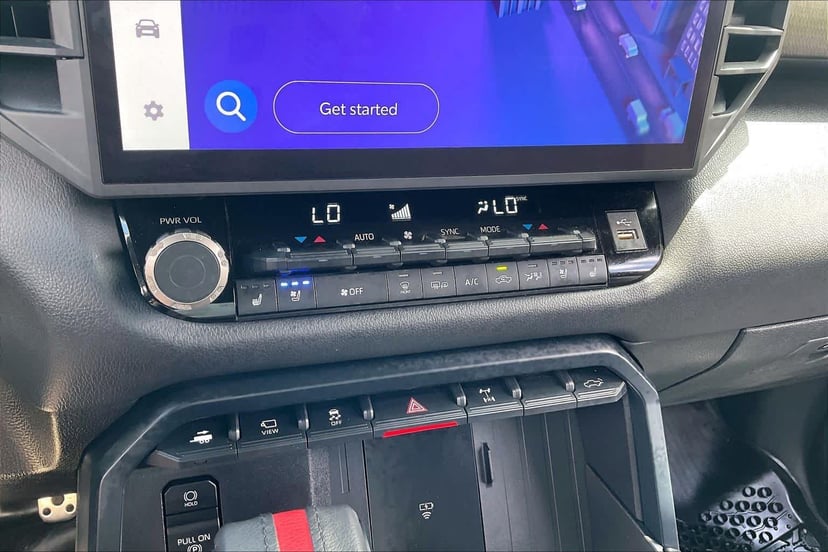 2025 Toyota Tundra - Image 3