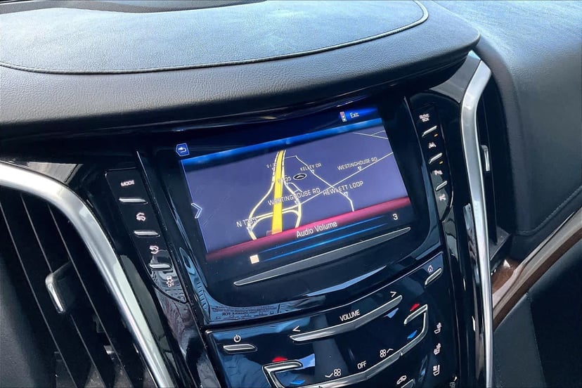2020 Cadillac Escalade - Image 3