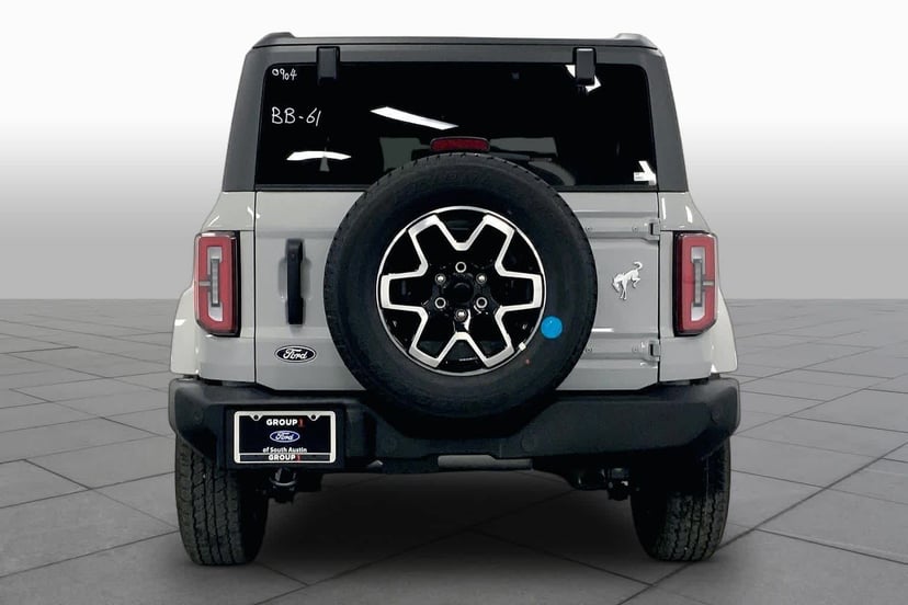 2026 Ford Bronco - Image 3