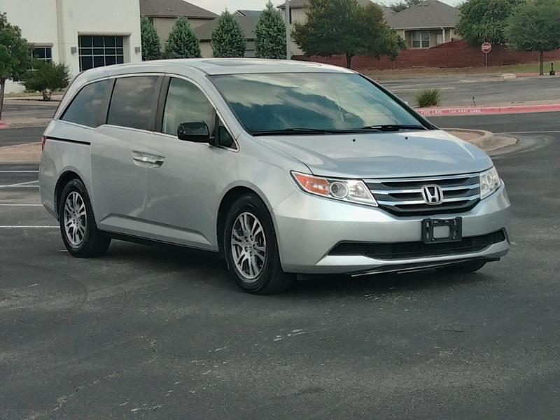2013 Honda Odyssey - Image 1