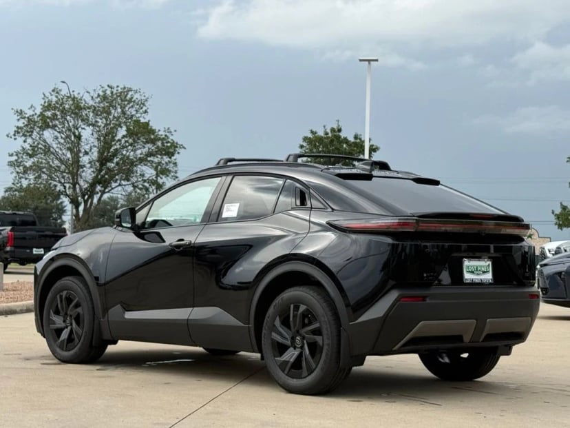 2026 Toyota C-HR - Image 3