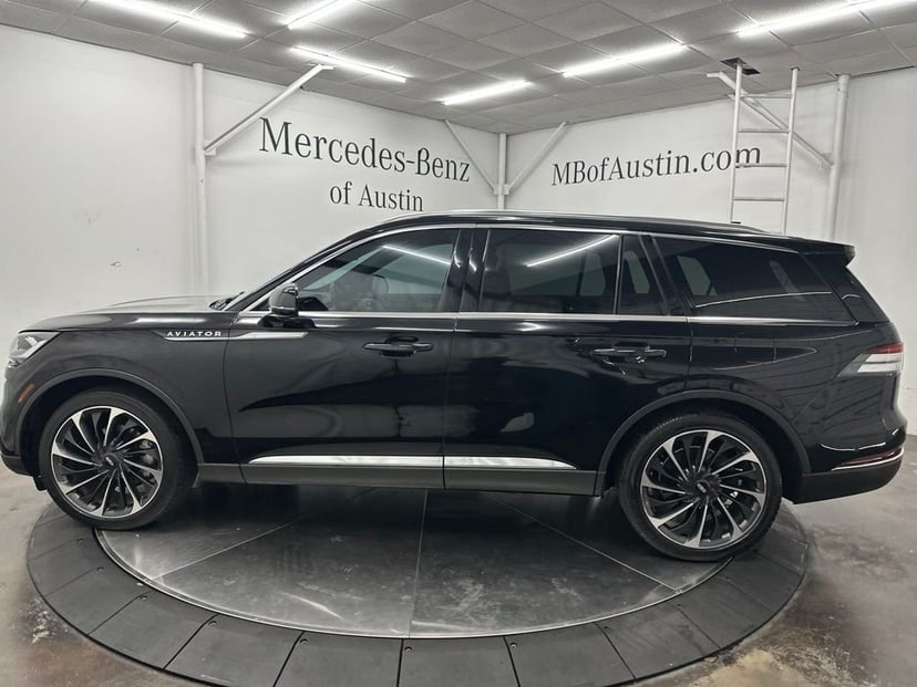 2024 Lincoln Aviator - Image 2