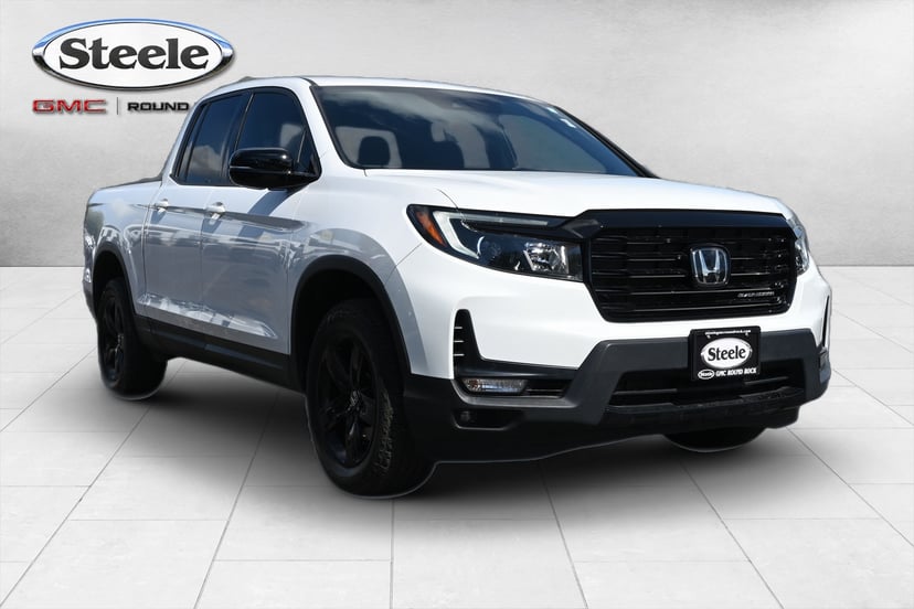 2023 Honda Ridgeline - Image 2