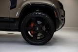 2024 Land Rover Defender - Preview 10