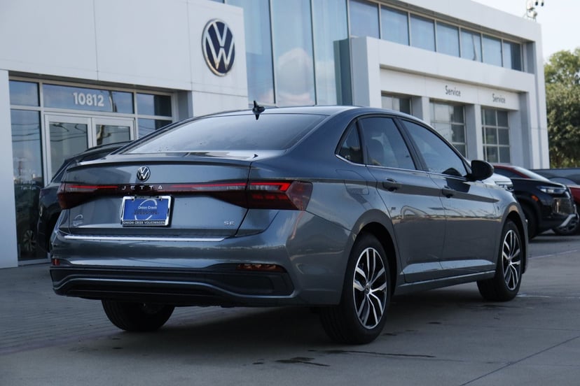 2026 Volkswagen Jetta - Image 3