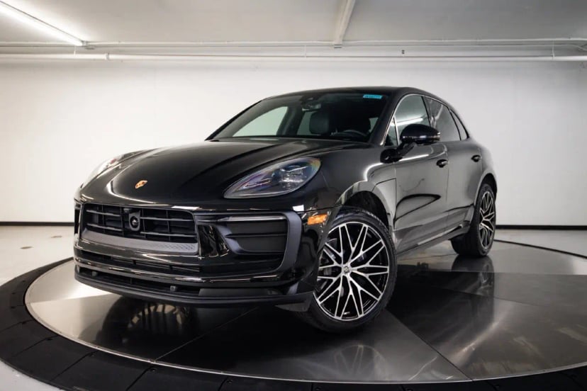 2026 Porsche Macan - Image 1