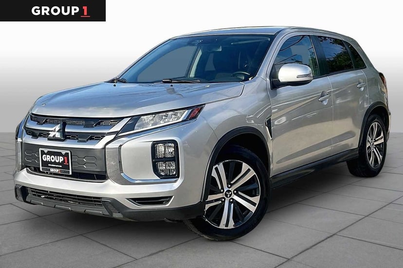 2021 Mitsubishi Outlander - Image 1