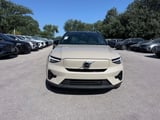 2025 Volvo EX40 - Preview 6