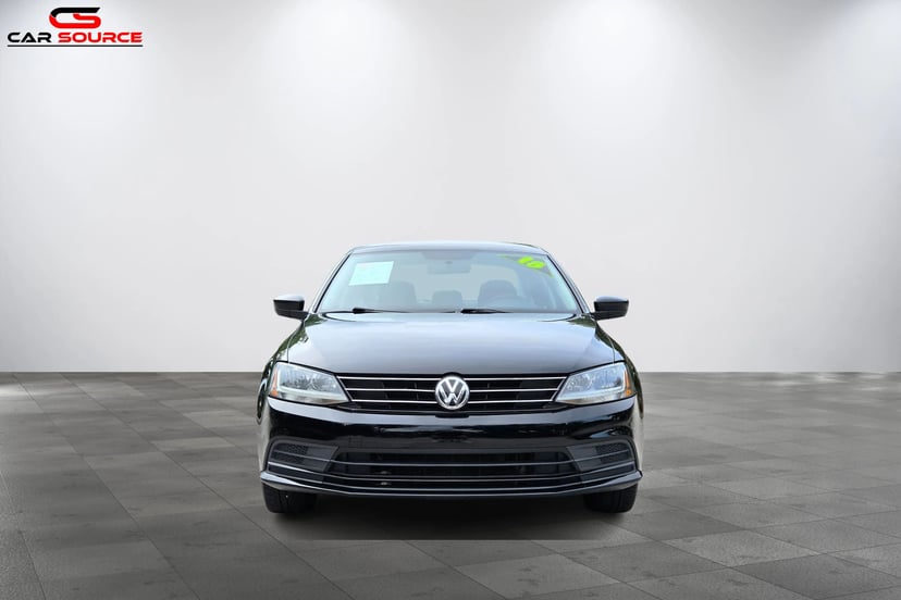 2018 Volkswagen Jetta - Image 2
