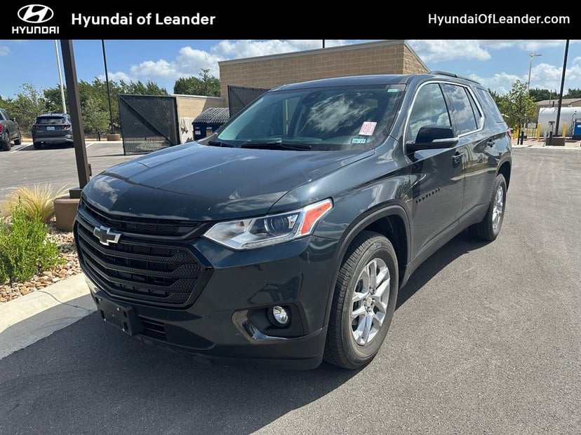 2021 Chevrolet Traverse - Image 2
